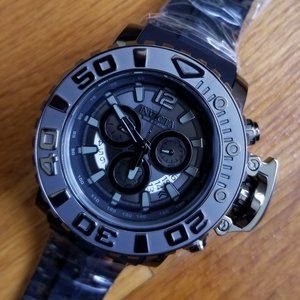NEW Invicta Sea Hunter 58mm Gunmetal on Silicon Strap